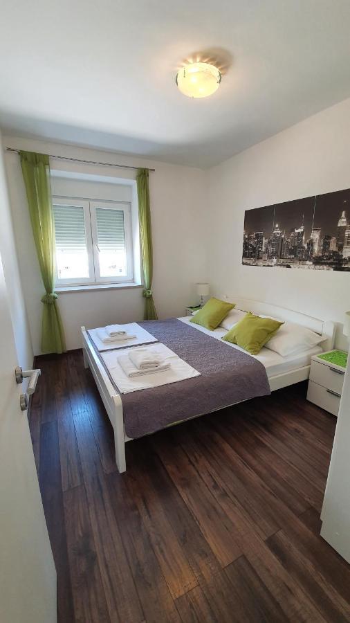 Apartments Jadranka Novaglia Esterno foto
