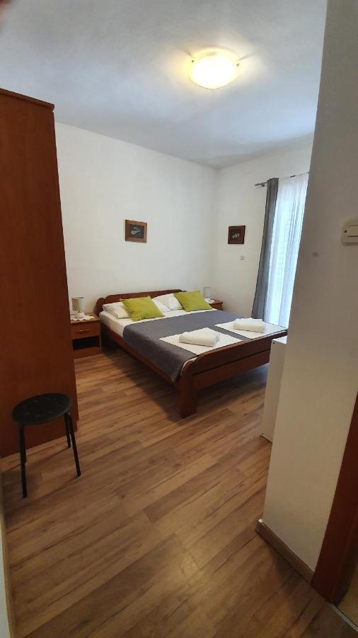 Apartments Jadranka Novaglia Esterno foto
